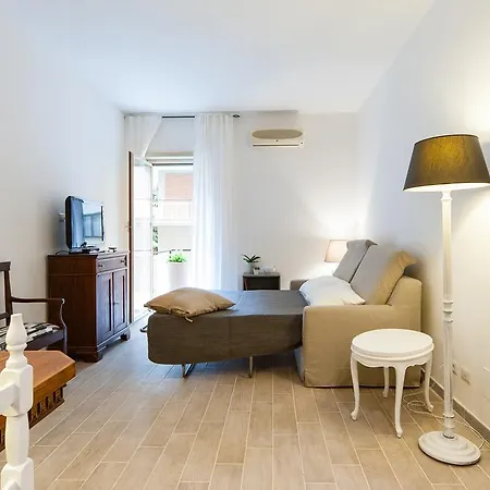 St. Peter Elegant Flat *
